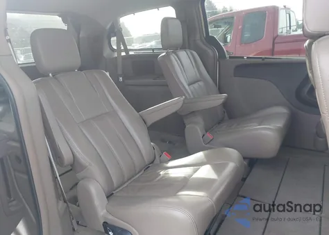 2011 Chrysler Town & Country Touring-L from USA, damaged, VIN 2A4RR8DG0BR631109